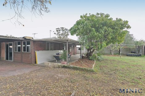 Property photo of 19 Hibiscus Road Maddington WA 6109