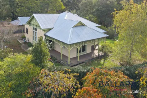 215 Stawell St N, Ballarat East, VIC 3350