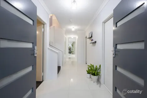 Property photo of 32 Lauraine Drive Harrisdale WA 6112