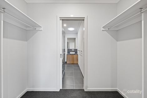 Property photo of 37 Patrobas Loop Cranbourne East VIC 3977