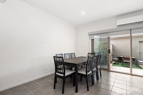 Property photo of 3 Pine Way Pakenham VIC 3810