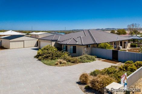 Property photo of 12 Fuchsia Close Strathalbyn WA 6530