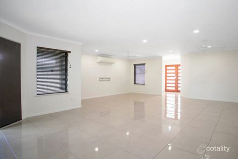 Property photo of 18 Salisbury Place Ooralea QLD 4740
