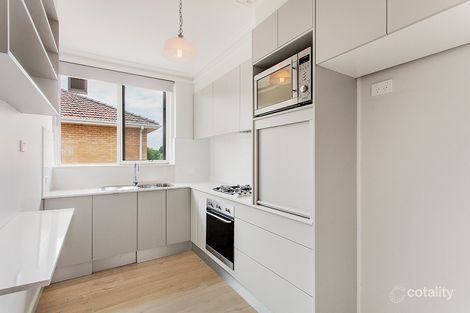 Property photo of 11/2 Dickens Street Elwood VIC 3184