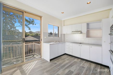 Property photo of 16/12-20 Kinarra Avenue Wyoming NSW 2250