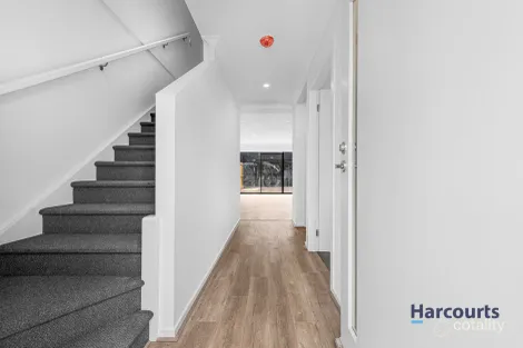 3 Voltaire Walk, Wollert, VIC 3750