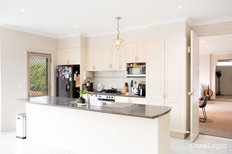 Property photo of 42 St Helens Avenue Lake Gardens VIC 3355