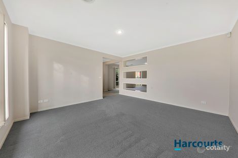 Property photo of 21 Alfred Park Drive Tarneit VIC 3029