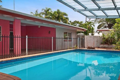 35 Oleander St, Holloways Beach, QLD 4878
