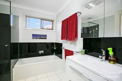 Property photo of 52 Matthews Way Wakerley QLD 4154