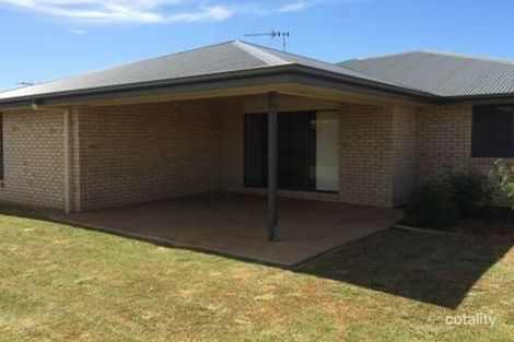 120 Neville Dr, Branyan, QLD 4670