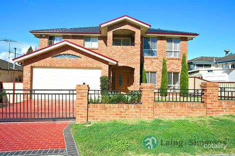 11 Brentwood St, Fairfield West, NSW 2165