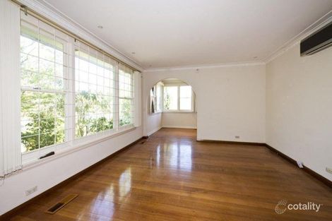Property photo of 5 Sylvan Crescent Ashwood VIC 3147