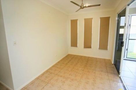 Property photo of 17 Hillock Crescent Bushland Beach QLD 4818