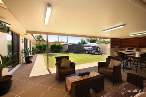Property photo of 21 Sunbird Chase Parrearra QLD 4575
