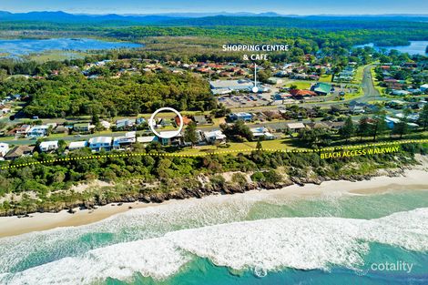 Property photo of 1584 Ocean Drive Lake Cathie NSW 2445