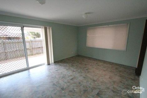 Property photo of 30 Lyndhurst Court Wattle Grove NSW 2173