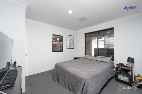 Property photo of 76 Lyrebird Way Thornlie WA 6108