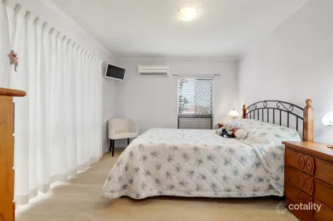 Property photo of 14 Van Dieman Crescent Springwood QLD 4127