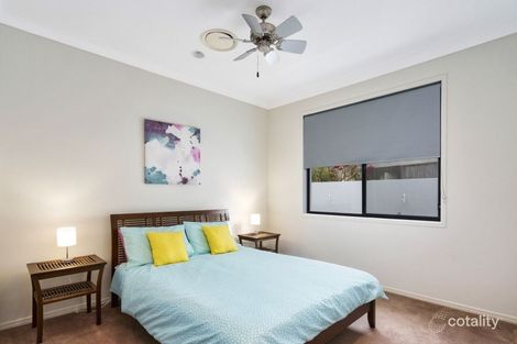 Property photo of 3 River Cove Place Helensvale QLD 4212