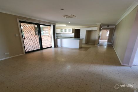 Property photo of 10 Wren Place Dubbo NSW 2830