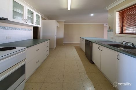 Property photo of 10 Wren Place Dubbo NSW 2830