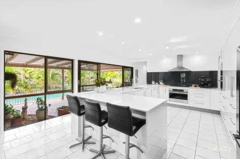 Property photo of 10 Crighton Court Capalaba QLD 4157