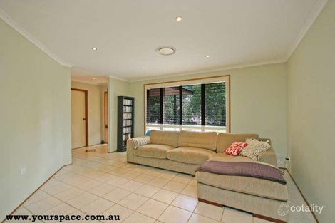 Property photo of 28 Packenham Place Mount Annan NSW 2567