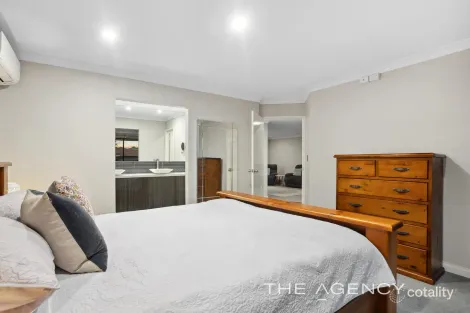 Property photo of 6 Ankuri Pass Carramar WA 6031