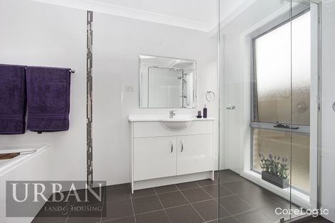 Property photo of 9 Faxon Close Colebee NSW 2761