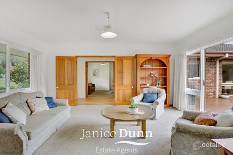 Property photo of 16 Bareena Drive Mount Eliza VIC 3930