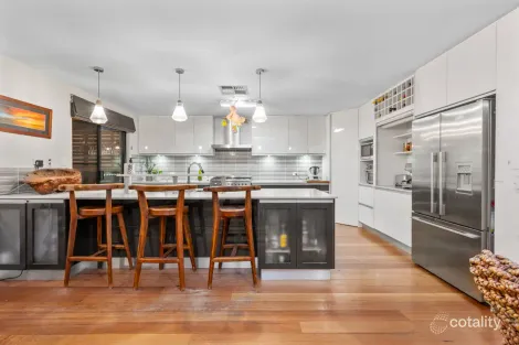 Property photo of 5 Matthews Way Somerville WA 6430