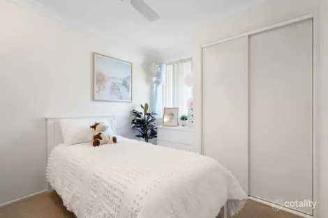 Property photo of 25 Laura Anne Drive Windaroo QLD 4207