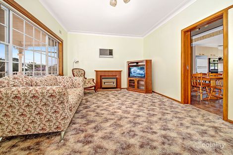 Property photo of 52 Forbes Crescent Engadine NSW 2233