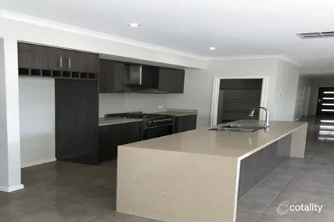 Property photo of 5 Muscovy Way Werribee VIC 3030