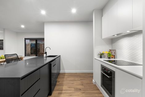 Property photo of 11 Golden Wattle Drive Mount Duneed VIC 3217