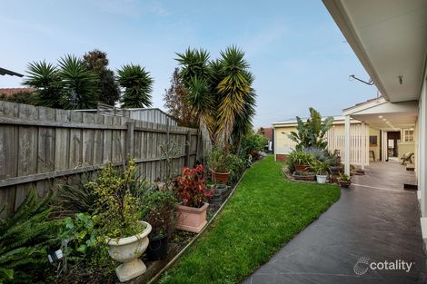 Property photo of 14 Rothesay Place Greenvale VIC 3059