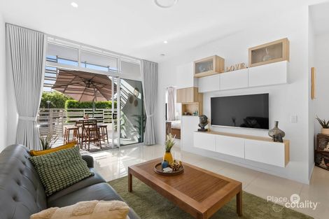 2/100 Holdsworth St, Coorparoo, QLD 4151