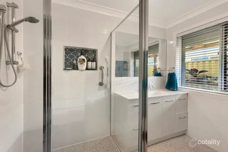 Property photo of 28 Bernadette Crescent Rosewood QLD 4340