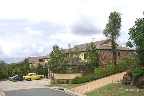 Property photo of 19 Doyalson Place Helensvale QLD 4212