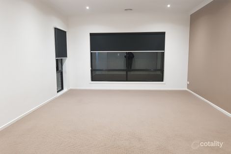 Property photo of 7 Loganberry Road Manor Lakes VIC 3024