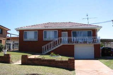 8 Matthews Cres, Port Kembla, NSW 2505