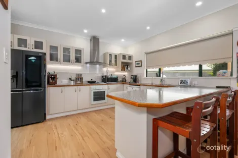 Property photo of 27 Hefron Circle Somerville WA 6430