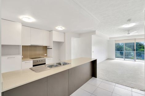 Property photo of 225/66 Sickle Avenue Hope Island QLD 4212