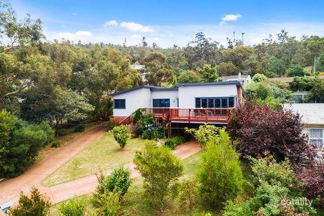 Property photo of 4 Moirunna Road Lindisfarne TAS 7015