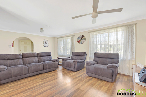 2 Nelmes Rd, Blue Haven, NSW 2262