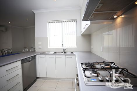 11b Nollamara Ave, Nollamara, WA 6061