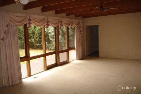 Property photo of 4 Wattle Grove Malvern East VIC 3145
