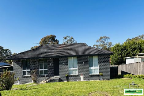 Property photo of 15 Brownlow Place Ambarvale NSW 2560