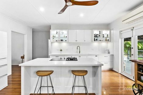 Property photo of 47 Pulgul Street Urangan QLD 4655